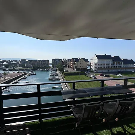 Апартаменты Entier Dans Le Port De *